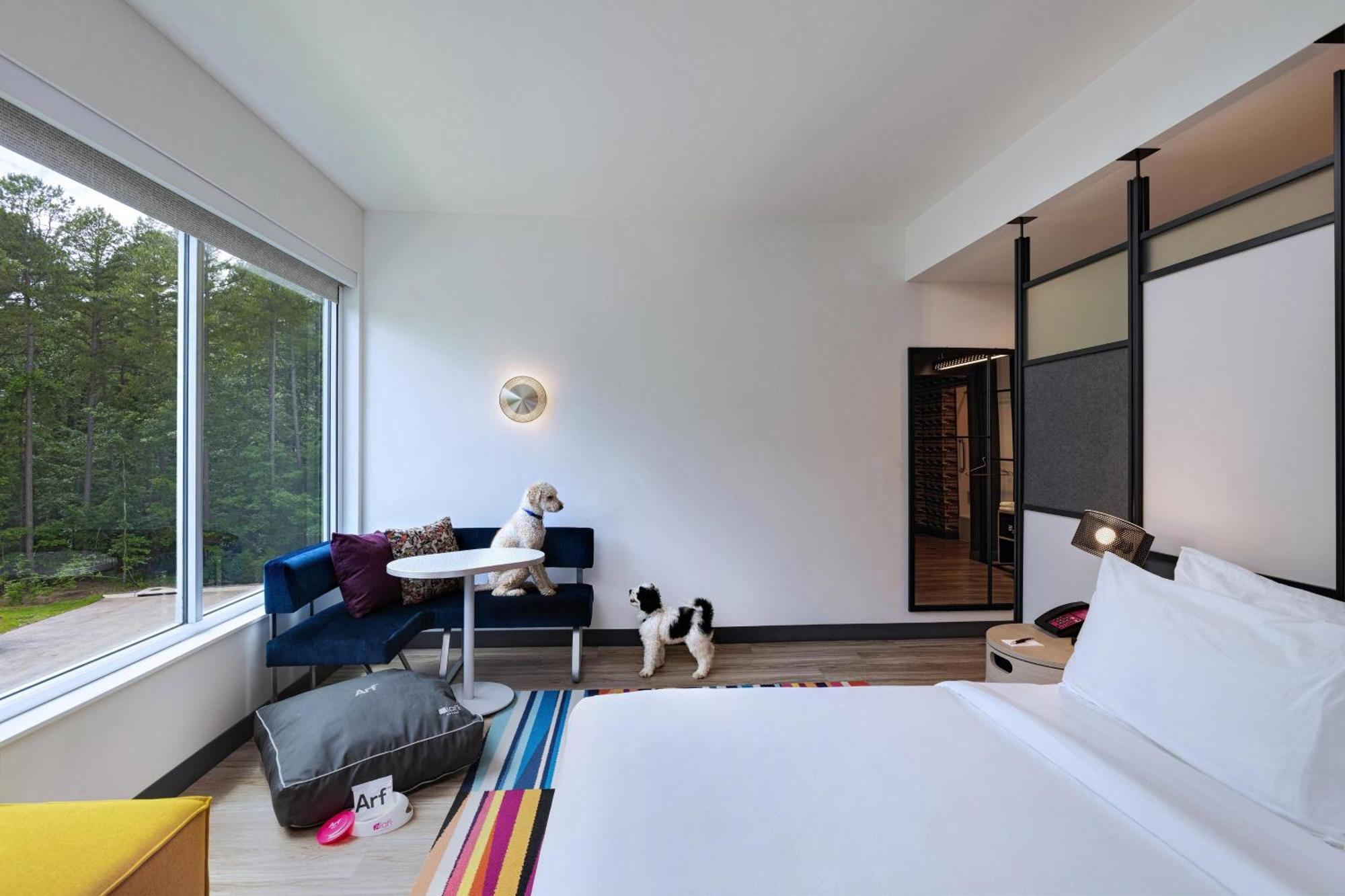 Отель Aloft Little Rock West Экстерьер фото